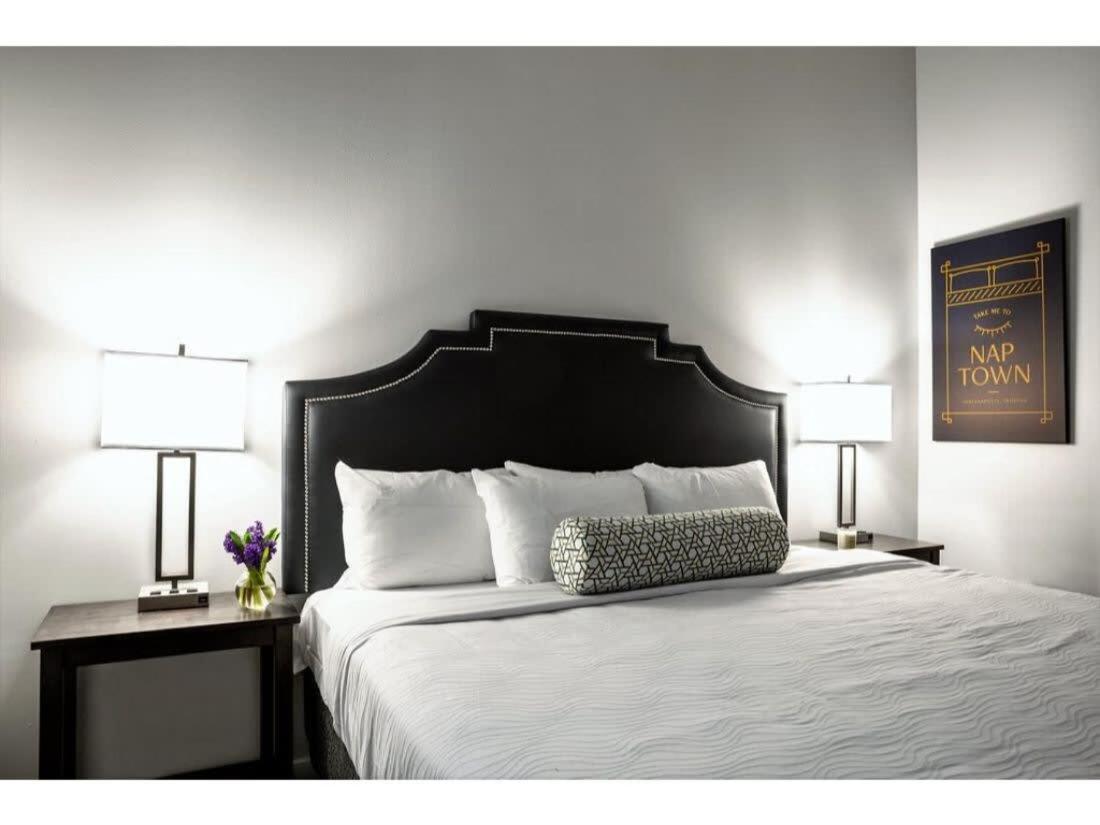 Bold 2Br 2Ba In The Block Apartment By Cozysuites! Ινδιανάπολη Εξωτερικό φωτογραφία